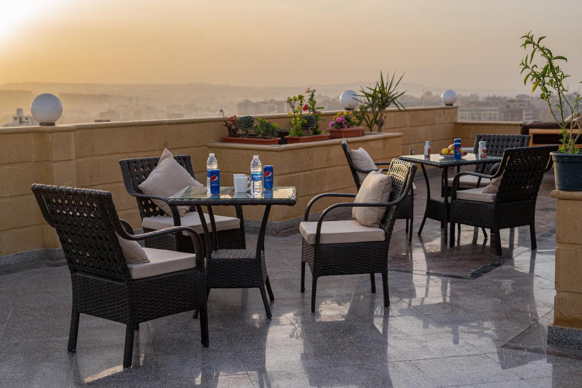 Nazlet el-Sîsi Gardenia Pyramids View Inn מראה חיצוני תמונה